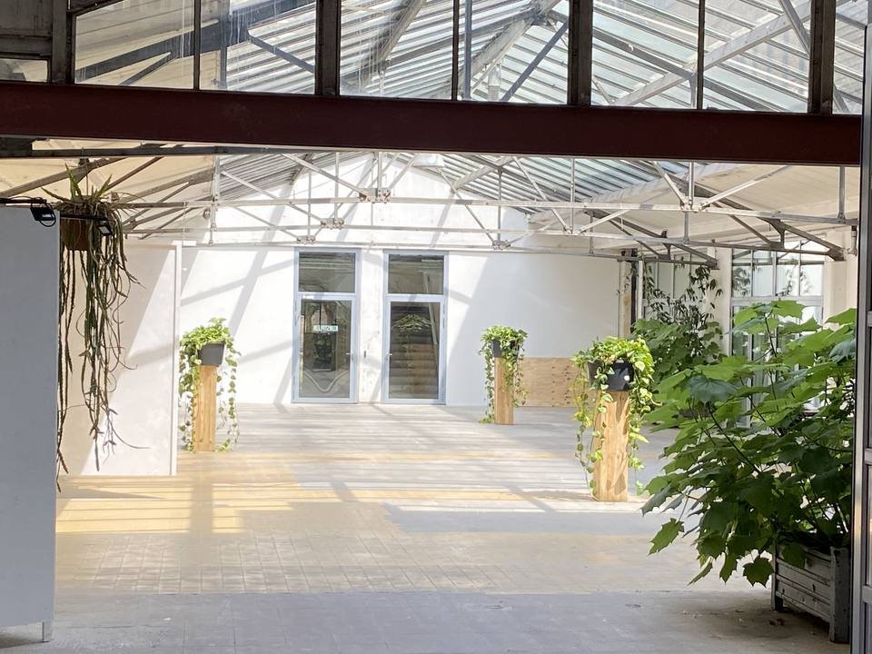Covered courtyard of the office building
